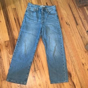 Levi’s Ribcage Straight Jean